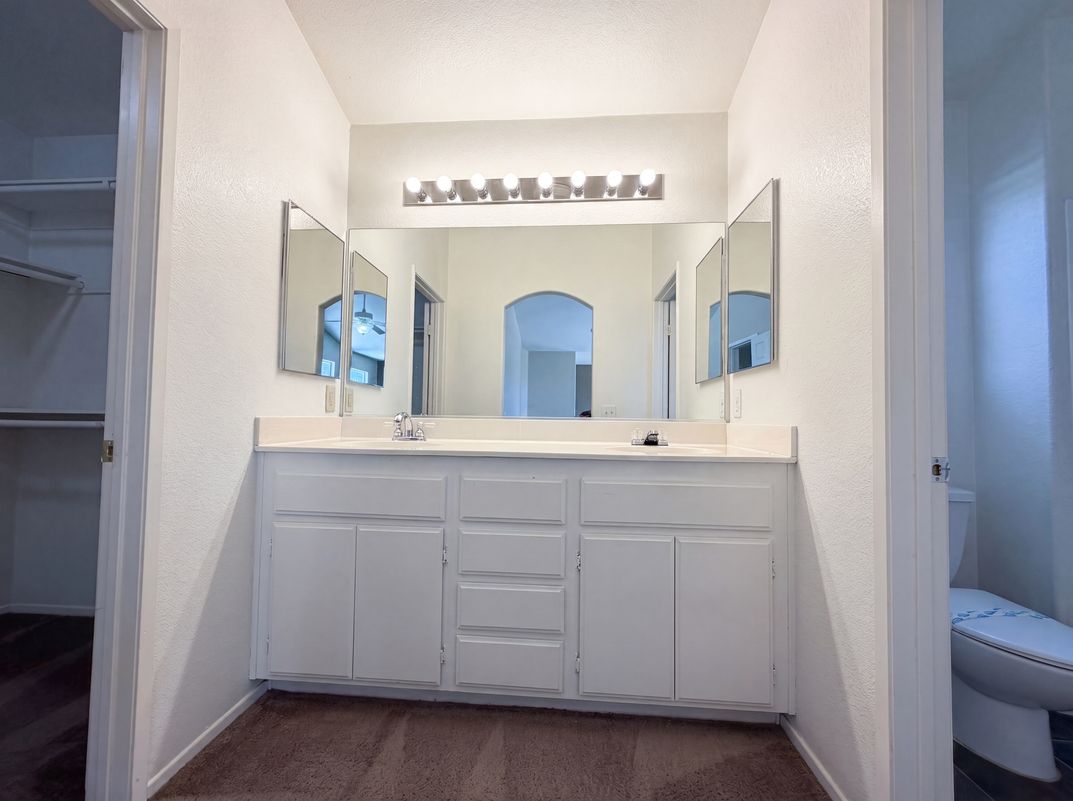 Photo 11 of 36 of 11401 Villa St, Adelanto, CA
