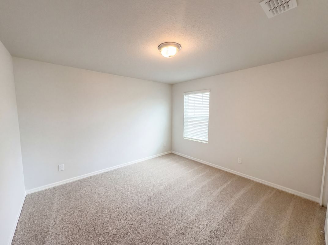 Photo 19 of 25 of 3092 Bella Vista Dr, Davenport, FL