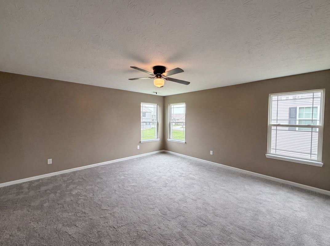 Photo 4 of 23 of 8196 Alyssum Dr, Plainfield, IN