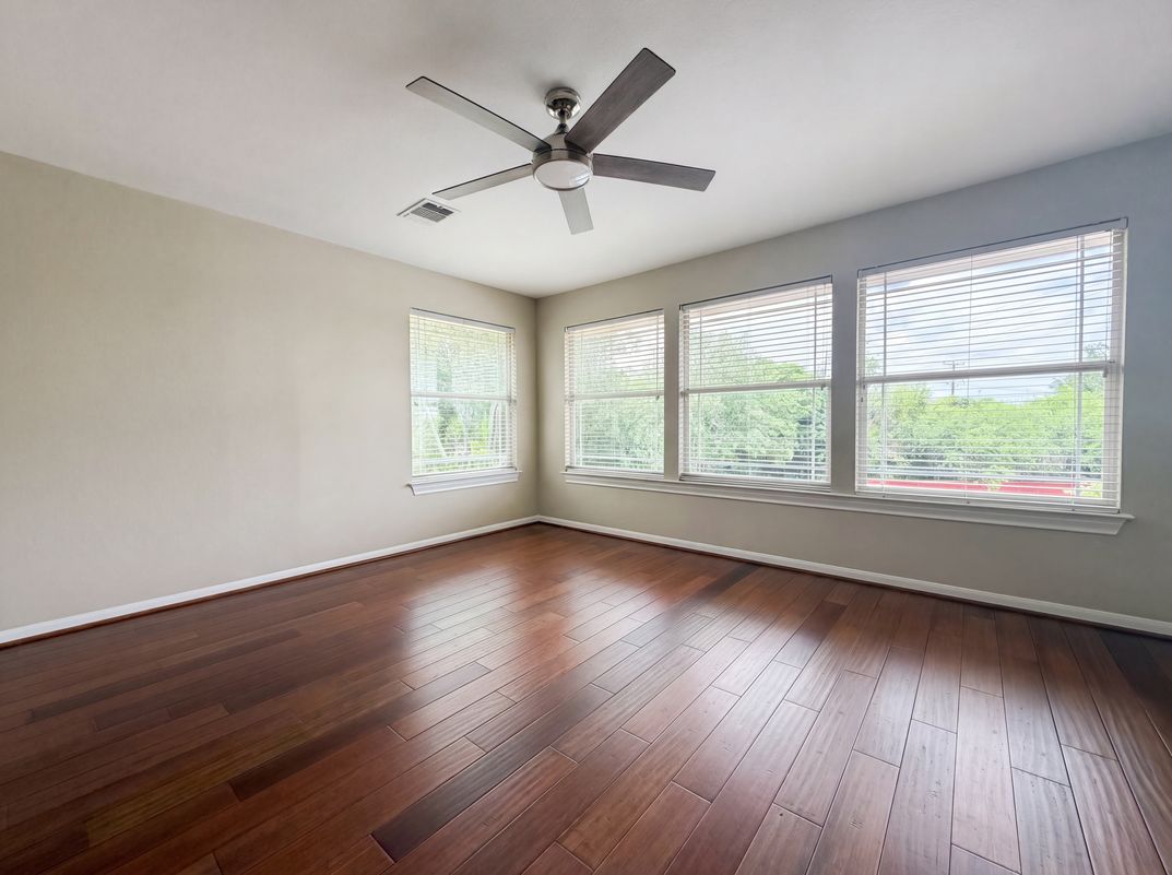 Photo 16 of 23 of 13419 Star Heights Dr, San Antonio, TX