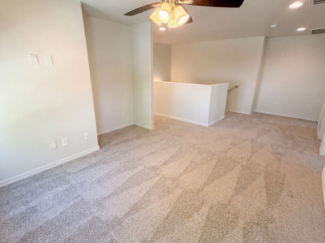 Photo 15 of 42 of 11284 N 186th Ln, Surprise, AZ