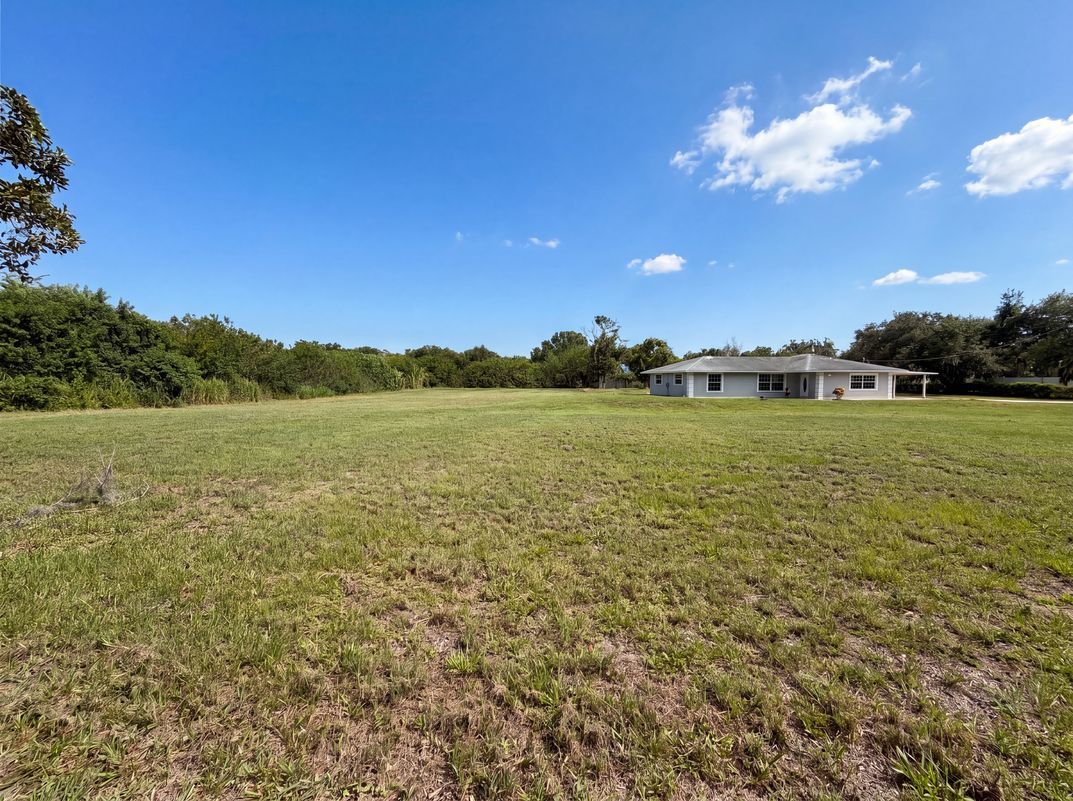 Photo 32 of 34 of 2805 105th St E, Palmetto, FL