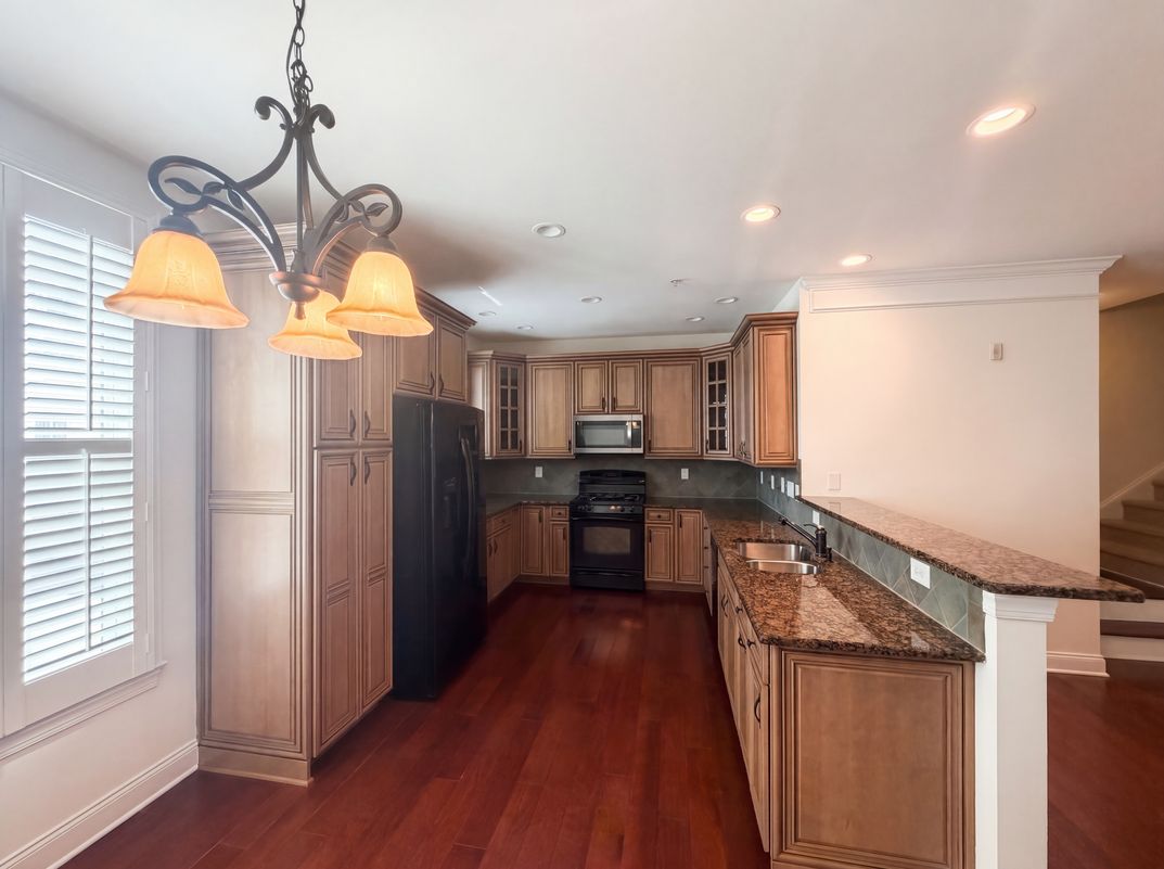 Photo 2 of 19 of 10321 Sablewood Dr, Raleigh, NC