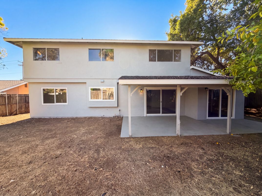 Photo 5 of 39 of 4948 Dewey Dr, Fair Oaks, CA