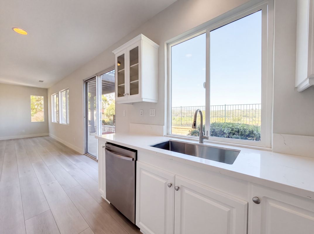 Photo 11 of 25 of 27920 Periwinkle Ln, Valencia, CA