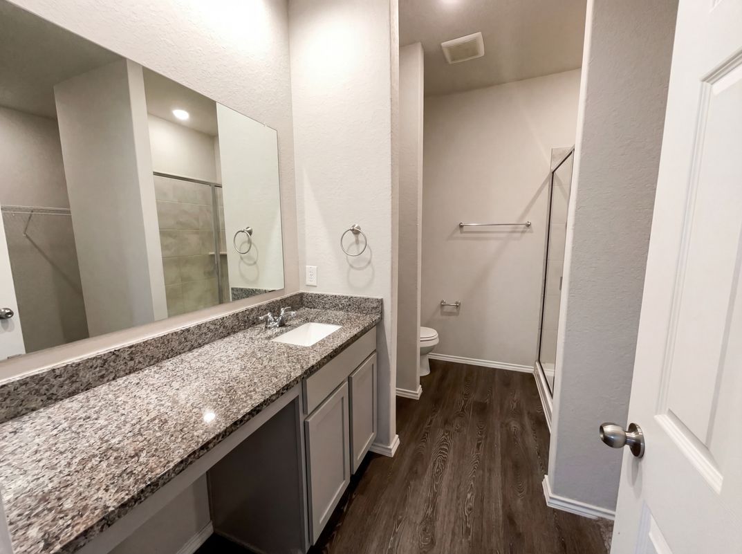 Photo 11 of 17 of 431 Pleasanton Way, San Antonio, TX