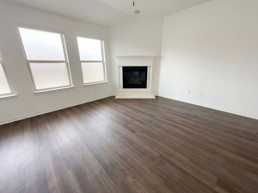 Property photo 3 of 8400 High Garden St