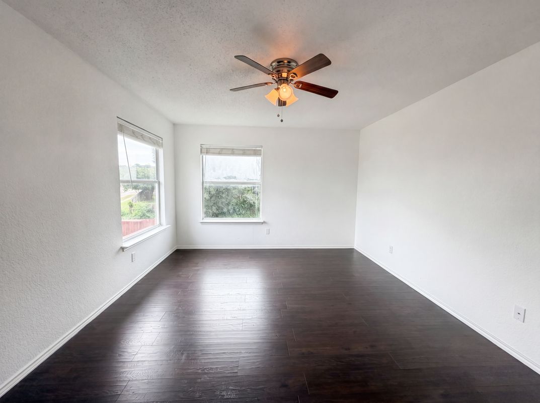 Photo 4 of 19 of 1301 Judy Ln, Copperas Cove, TX