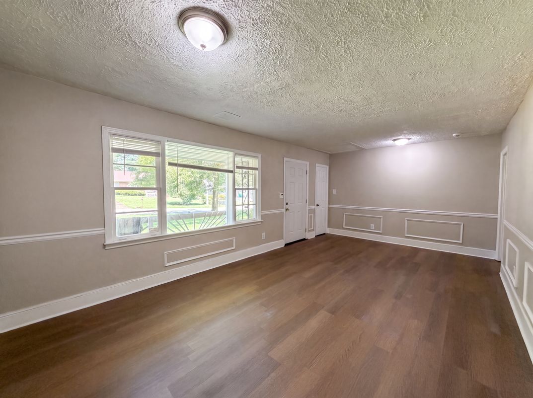 Photo 3 of 25 of 1848 Pinedale Pl, Decatur, GA