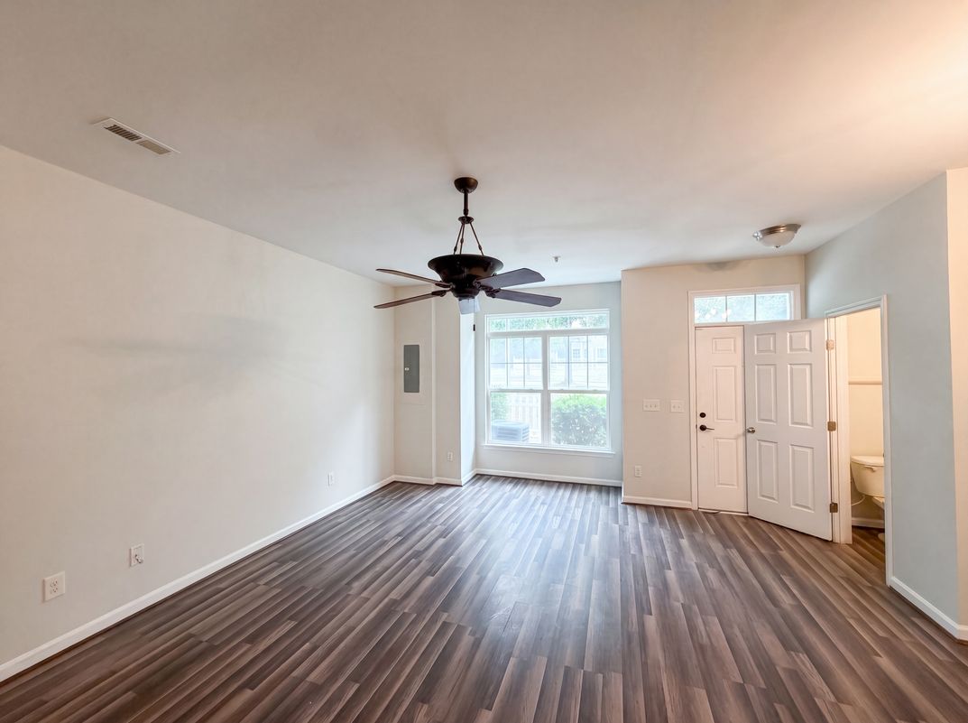 Photo 13 of 17 of 321 Gilman Ln, Raleigh, NC