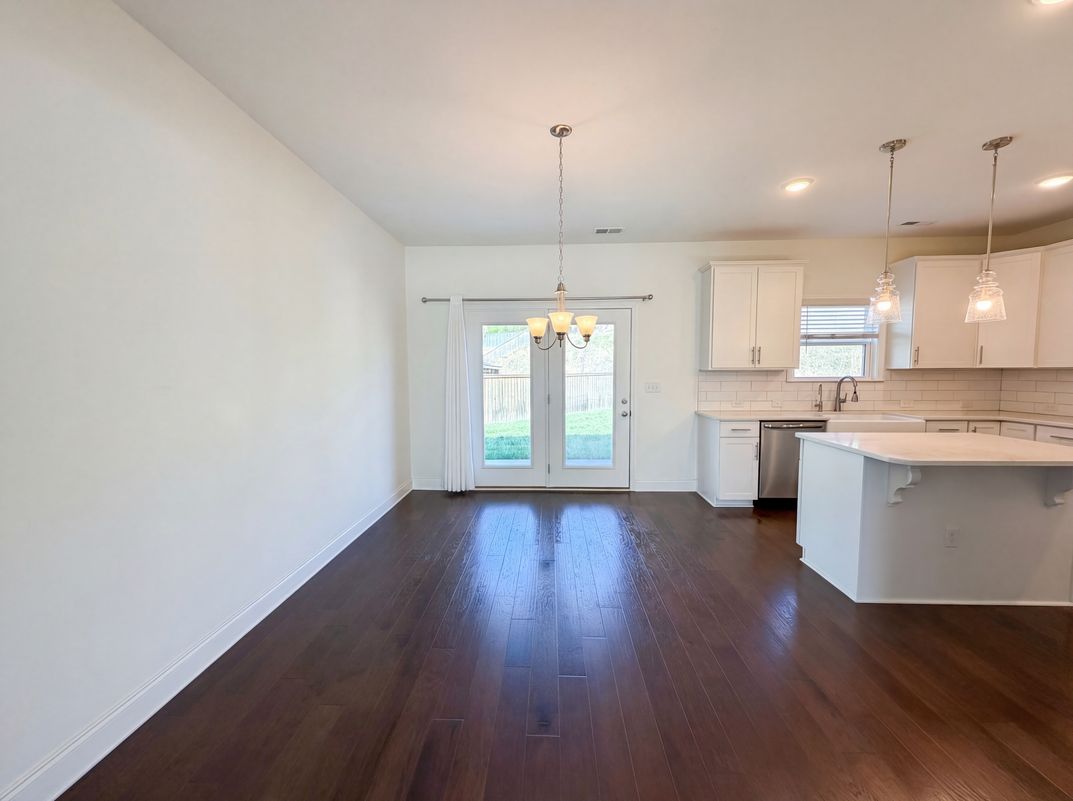 Photo 16 of 44 of 2714 Green Ash Ln, Knoxville, TN