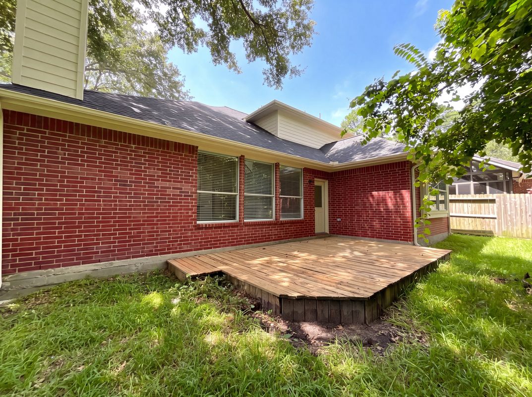 Photo 5 of 20 of 7107 Sweet Violet Trl, Humble, TX
