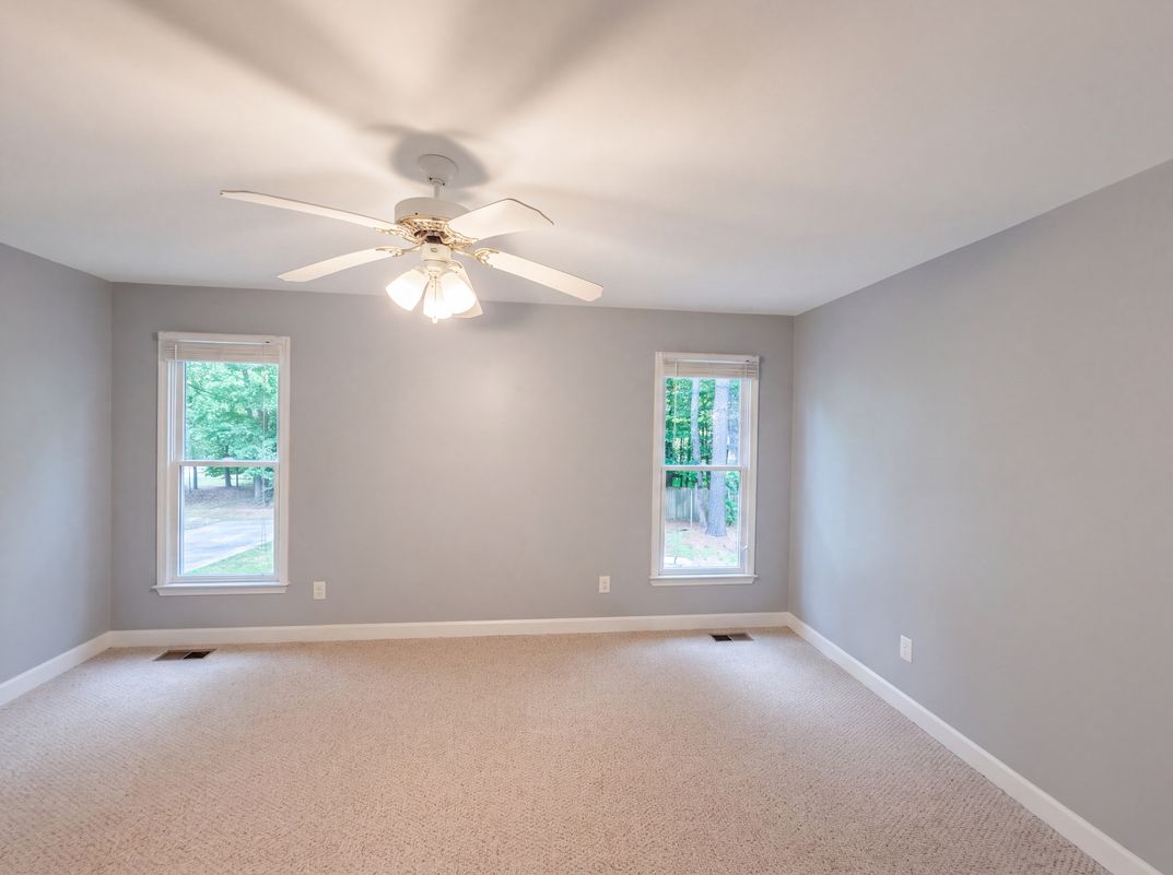 Photo 4 of 18 of 513 Saint Croix Dr, Holly Springs, NC