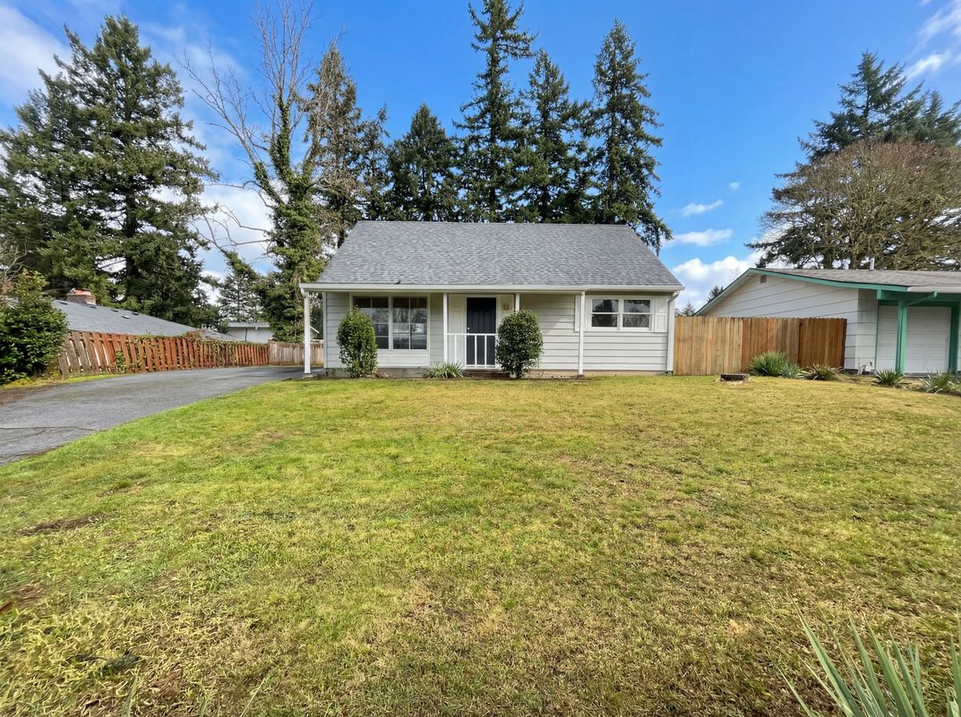 Property photo 1 of 3100 SE 166th Ave