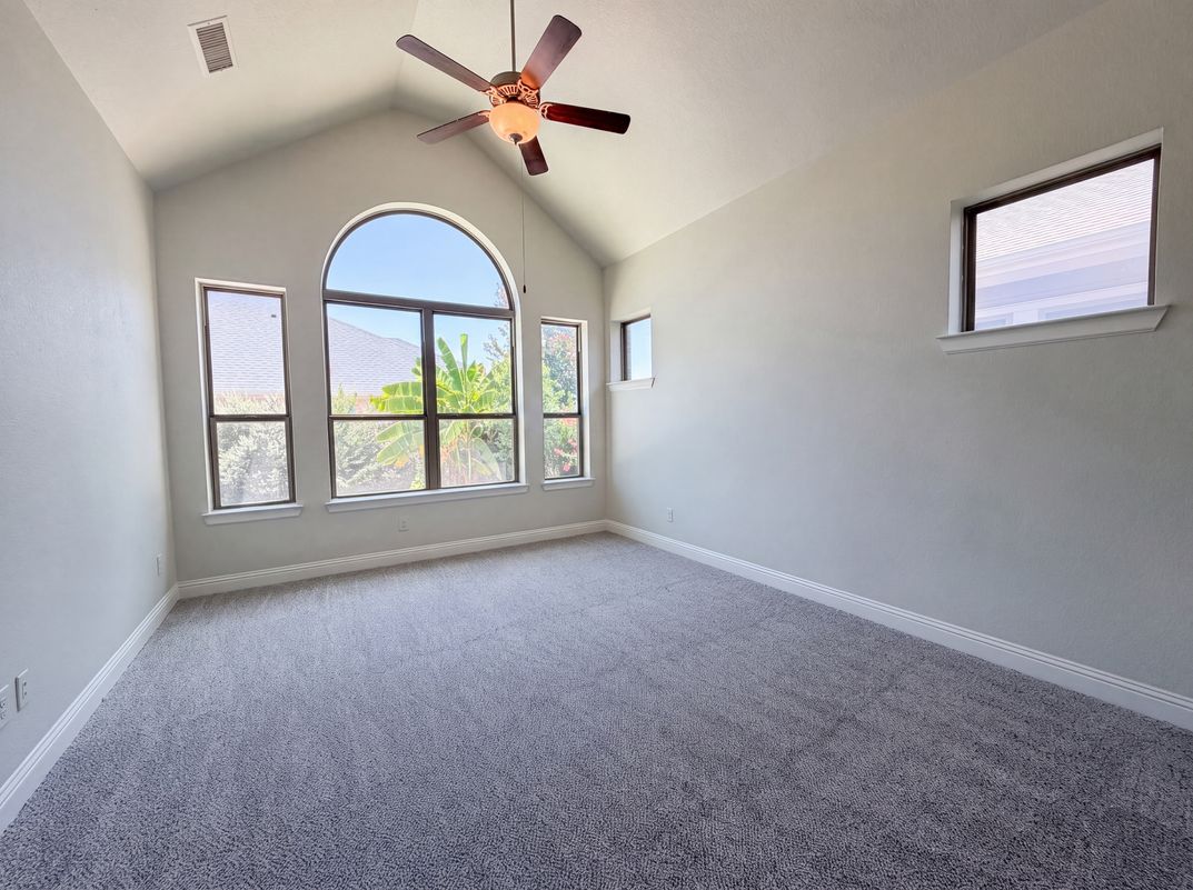 Photo 7 of 21 of 1901 Crested Ridge Rd, Aledo, TX