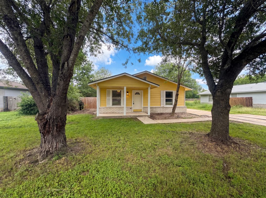Property photo 1 of 721 Roosevelt Dr