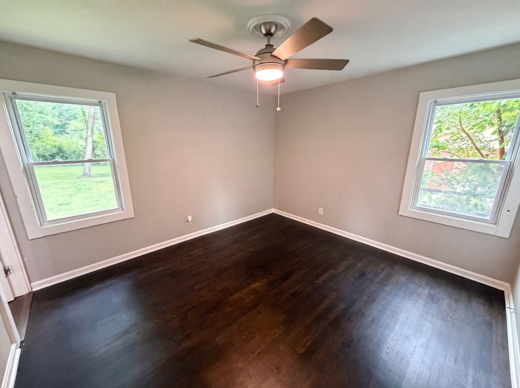 Photo 11 of 19 of 528 Kentbrook Dr, Charlotte, NC