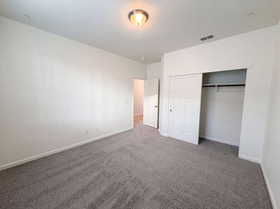 Photo 20 of 39 of 5022 Birch Valley Way, Rancho Cordova, CA
