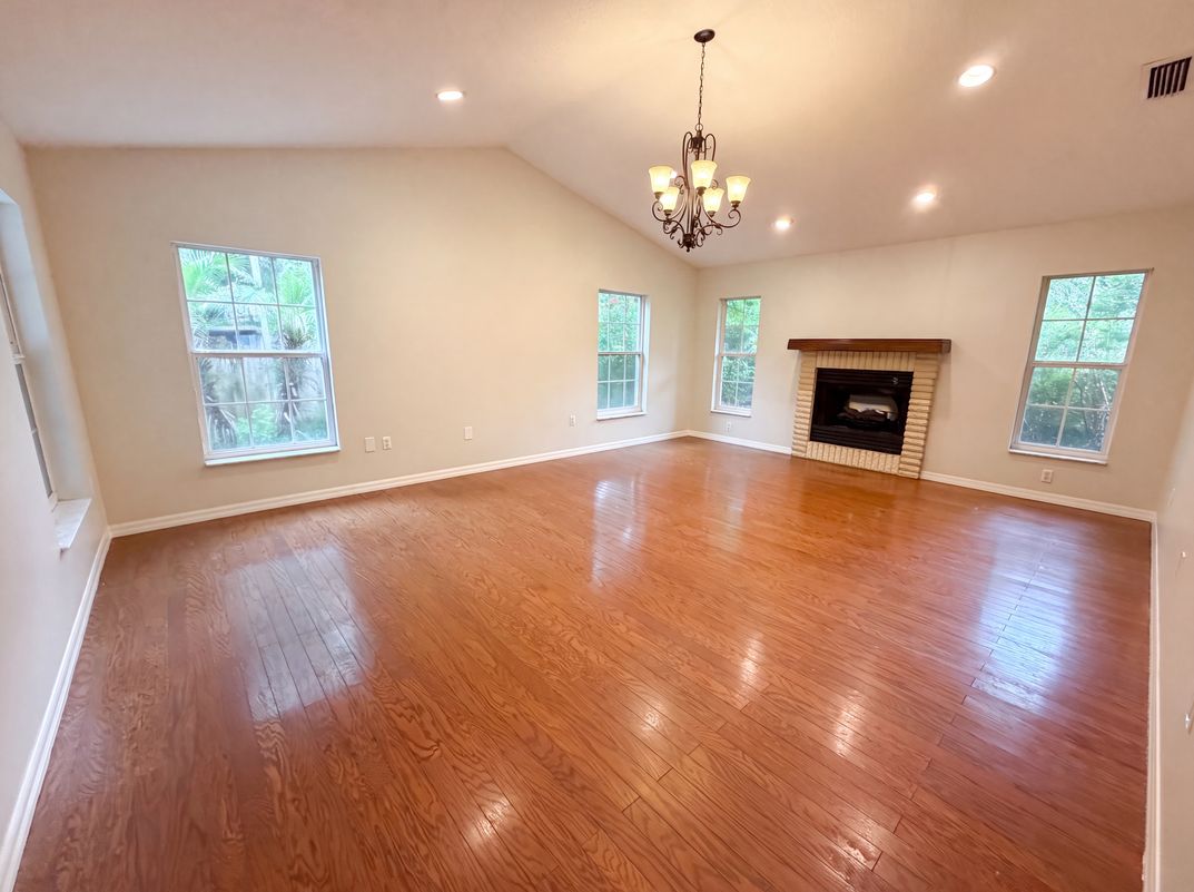 Photo 3 of 38 of 11540 Camp Dr, Dunnellon, FL