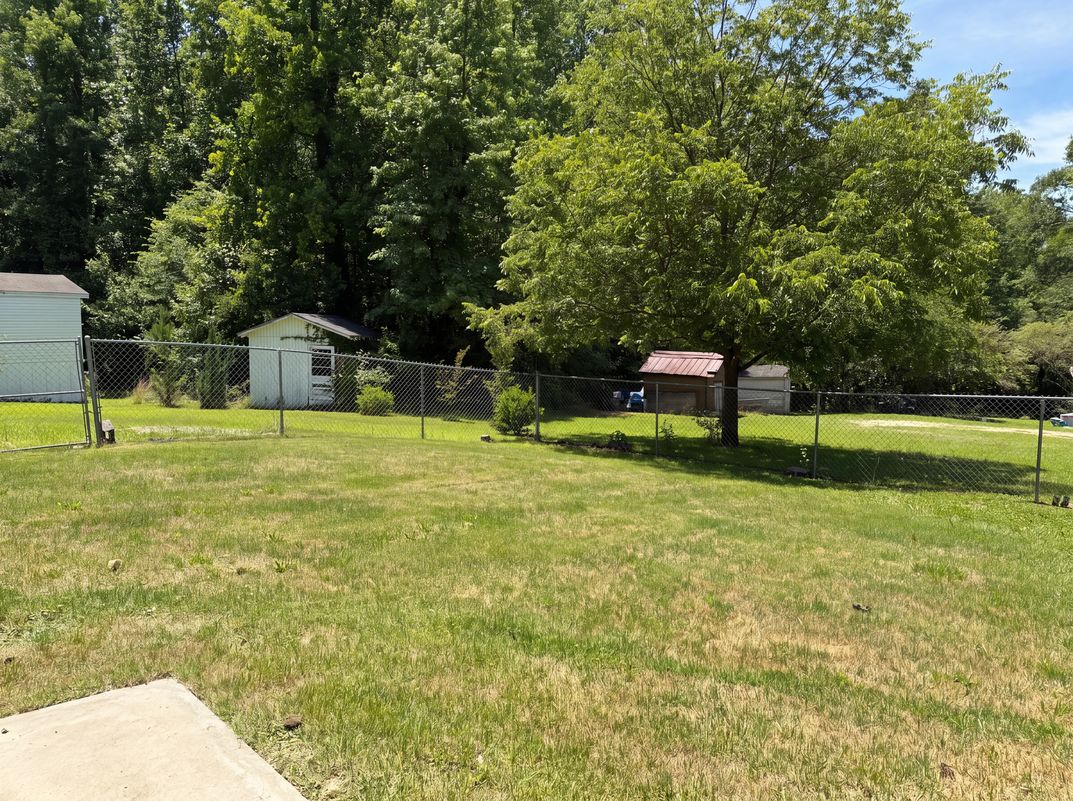 Photo 18 of 20 of 237 Geddis Rd, Inman, SC