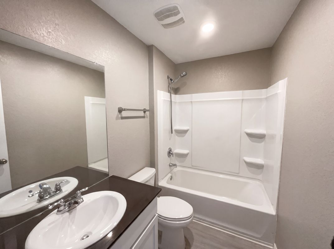 Photo 9 of 20 of 7610 Aston Cross, San Antonio, TX