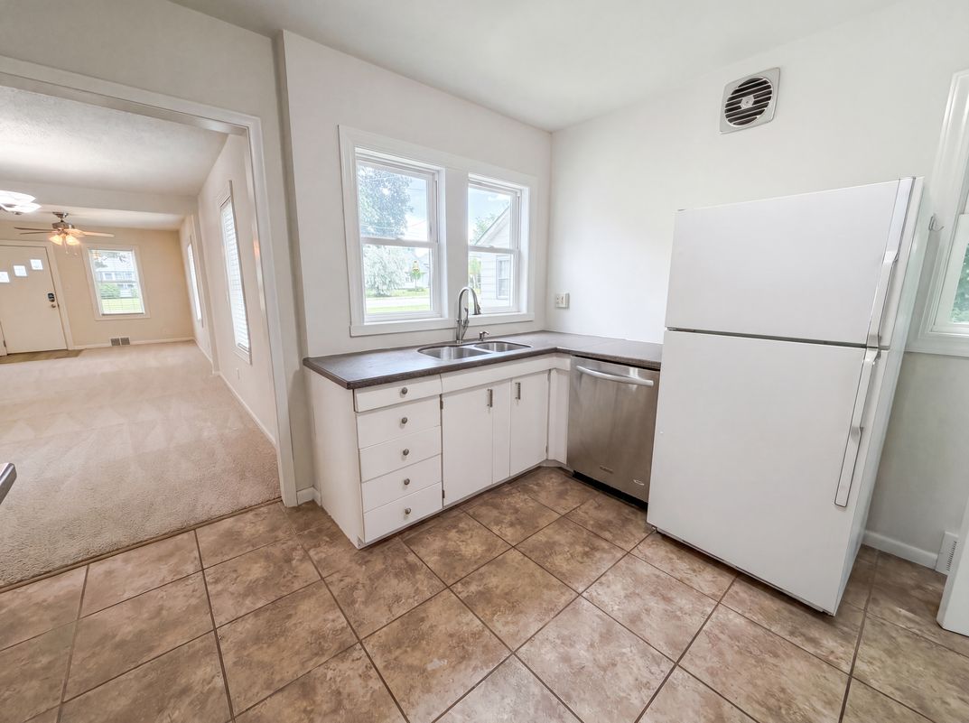 Photo 2 of 18 of 6026 Xerxes Ave S, Edina, MN