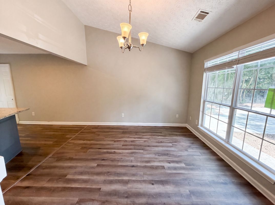 Photo 6 of 19 of 5067 Redan Rd, Stone Mountain, GA