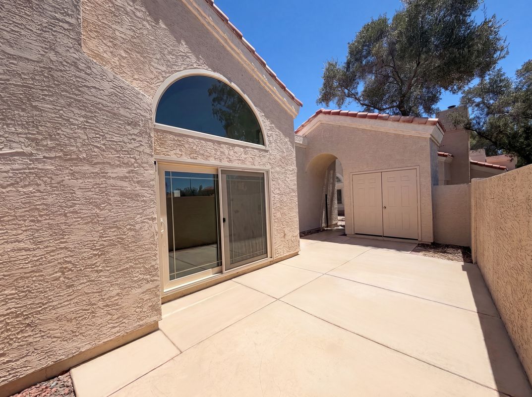 Photo 5 of 19 of 1111 W Summit Pl, Chandler, AZ