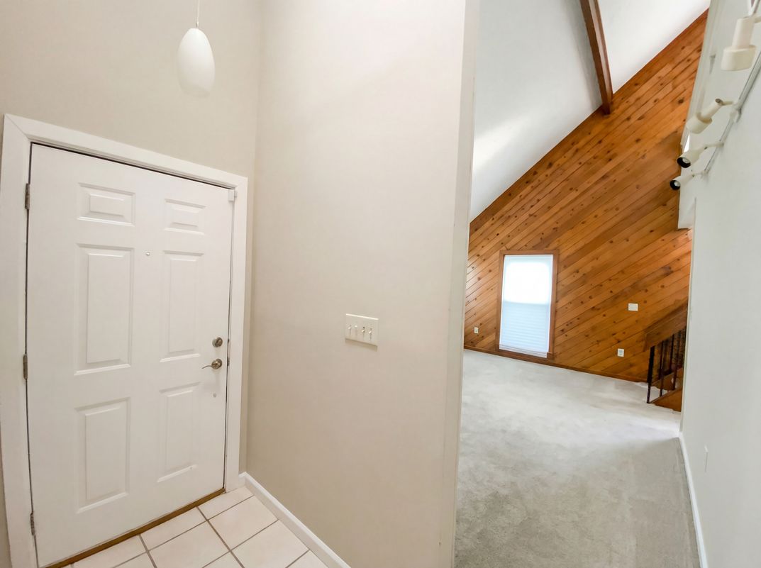 Photo 8 of 27 of 1221 Dalraida Rd, Montgomery, AL