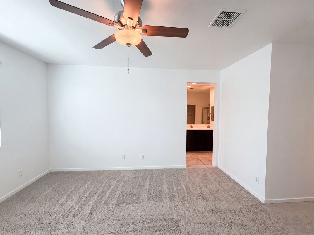 Photo 17 of 29 of 4127 S 97th Dr, Tolleson, AZ