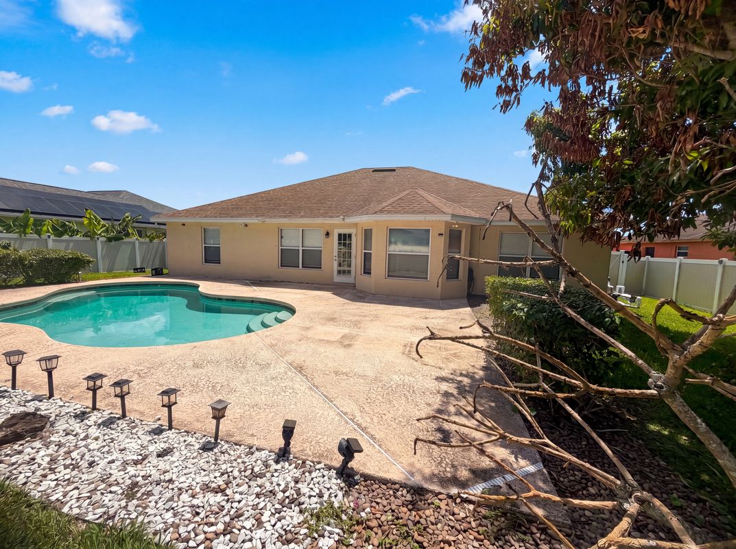 Photo 5 of 23 of 3642 SW Sterricker St, Port Saint Lucie, FL