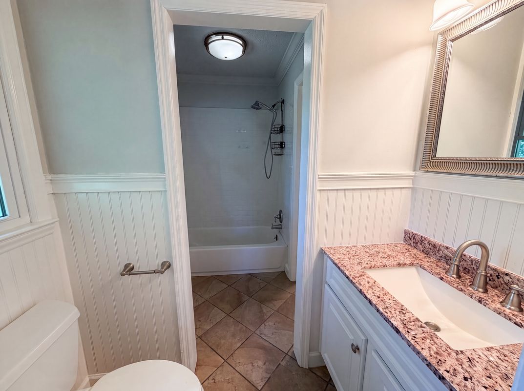 Photo 14 of 18 of 4305 Dawnwood Dr, Gastonia, NC