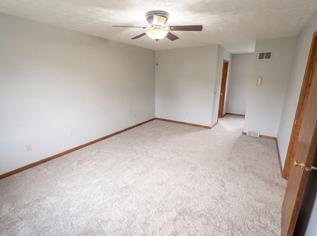 Photo 13 of 28 of 1100 Prescot Ave NW, Massillon, OH