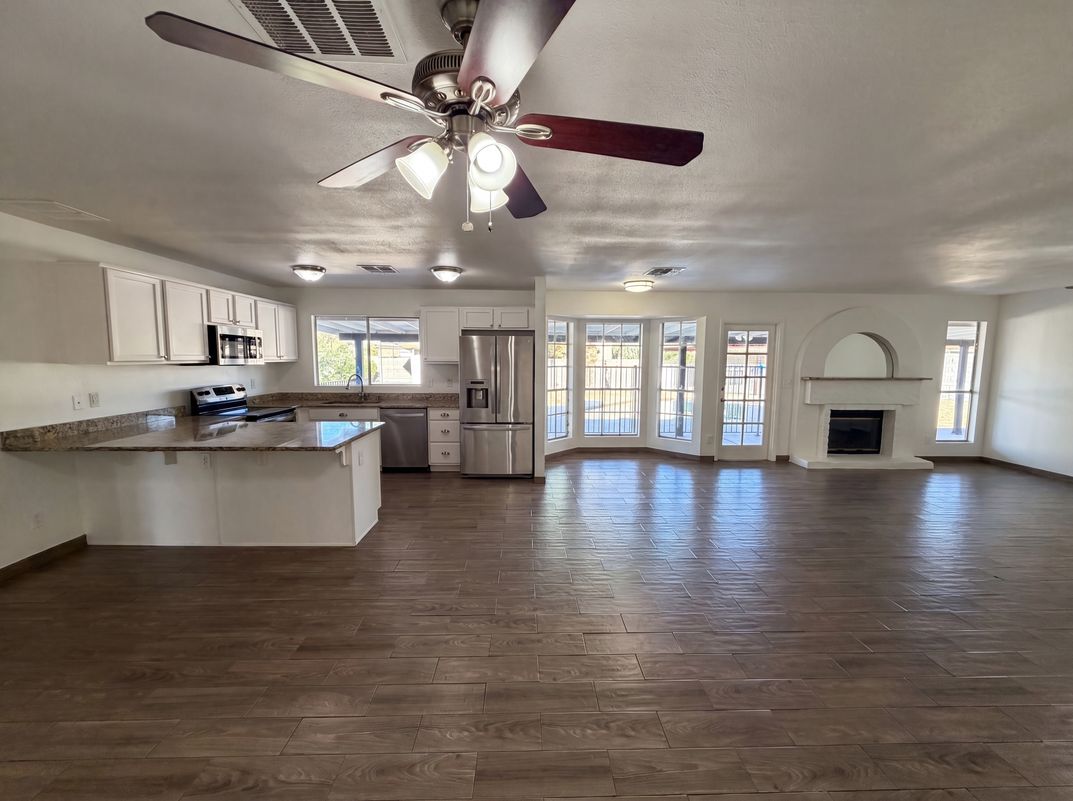 Photo 6 of 30 of 7120 W Leith Ln, Peoria, AZ