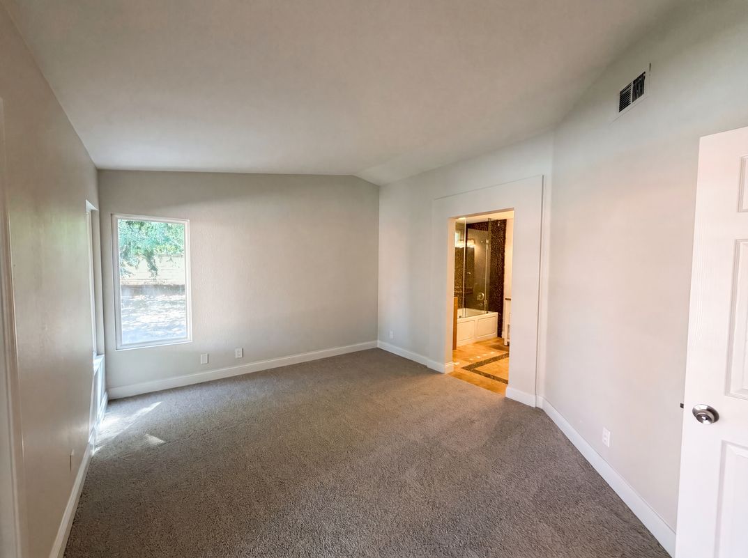 Photo 4 of 26 of 44758 Potestas Dr, Temecula, CA
