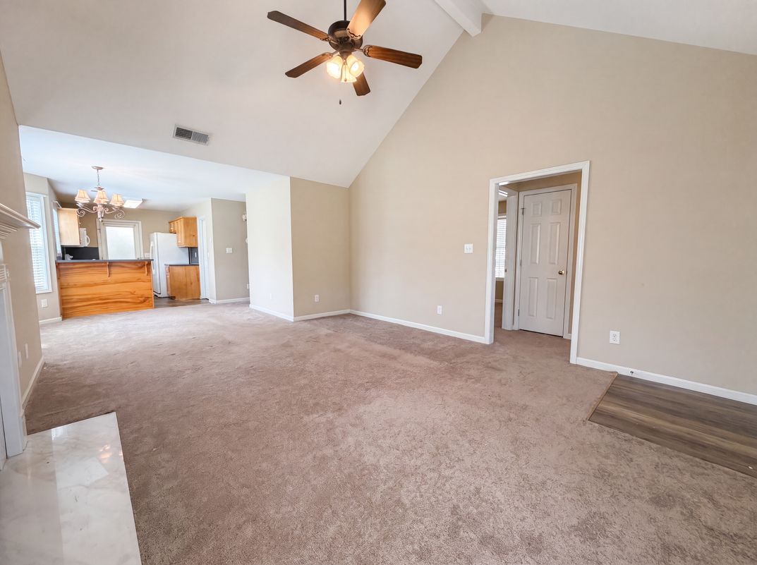 Photo 8 of 20 of 151 Carrington Ln, Calera, AL