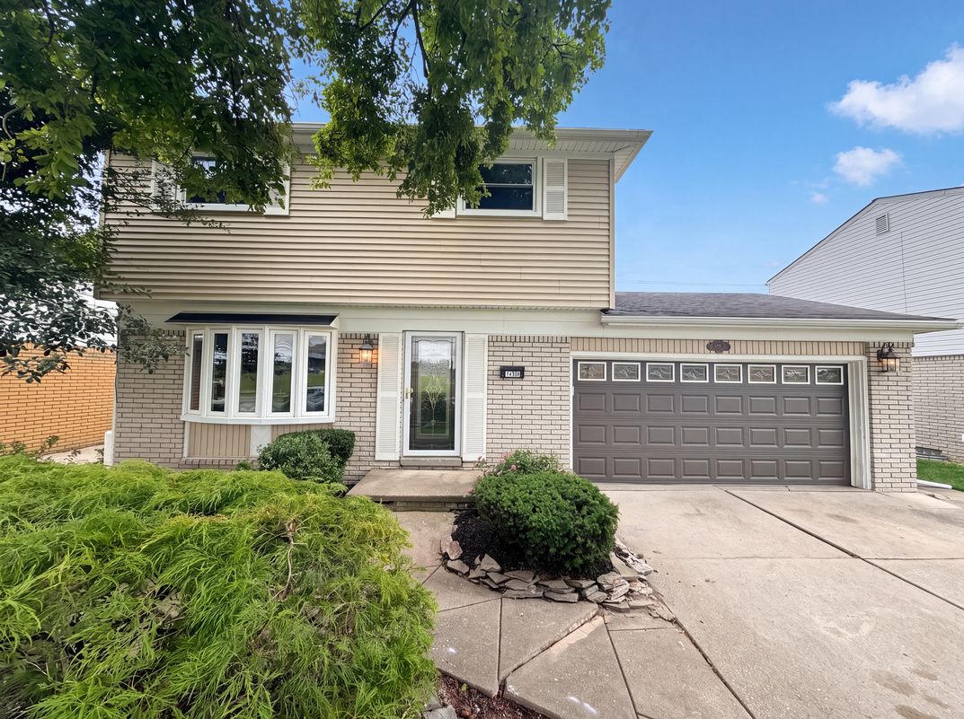Property photo 1 of 14729 Moran Rd