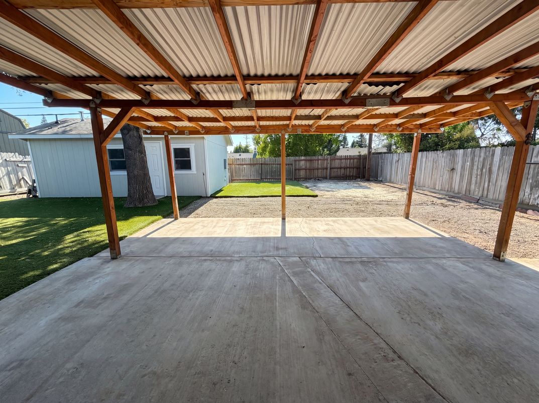 Photo 25 of 31 of 1422 Oakmont Dr, Roseville, CA