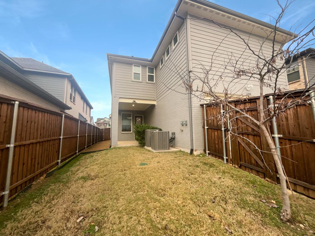 Photo 15 of 17 of 1034 Kennedy Dr, Allen, TX