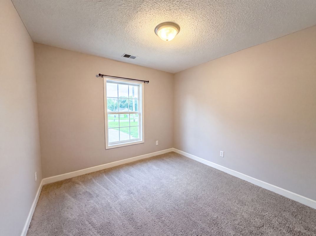 Photo 11 of 17 of 1 Plover Ct, Columbia, SC