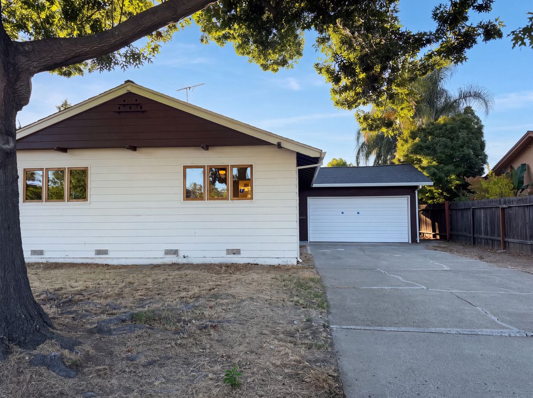 Photo 32 of 45 of 5351 Bonniemae Way, Sacramento, CA