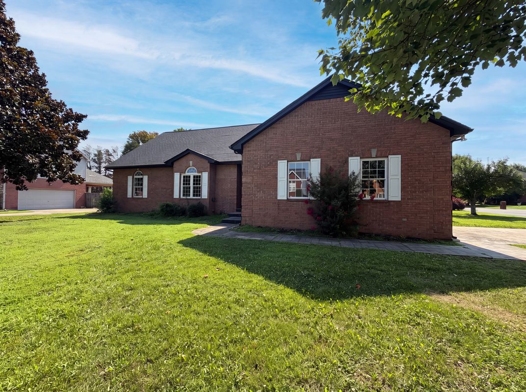 Photo 21 of 24 of 1727 Joben Dr, Murfreesboro, TN