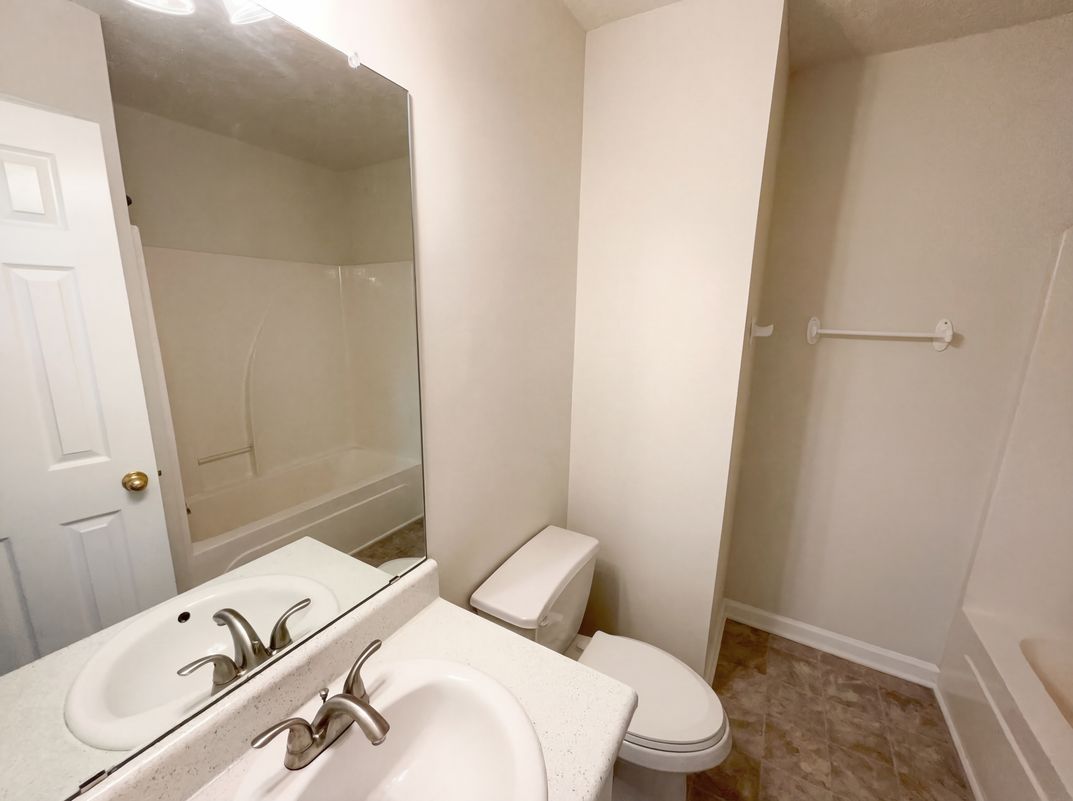 Photo 13 of 28 of 50 Cranbrook Ct, Covington, GA