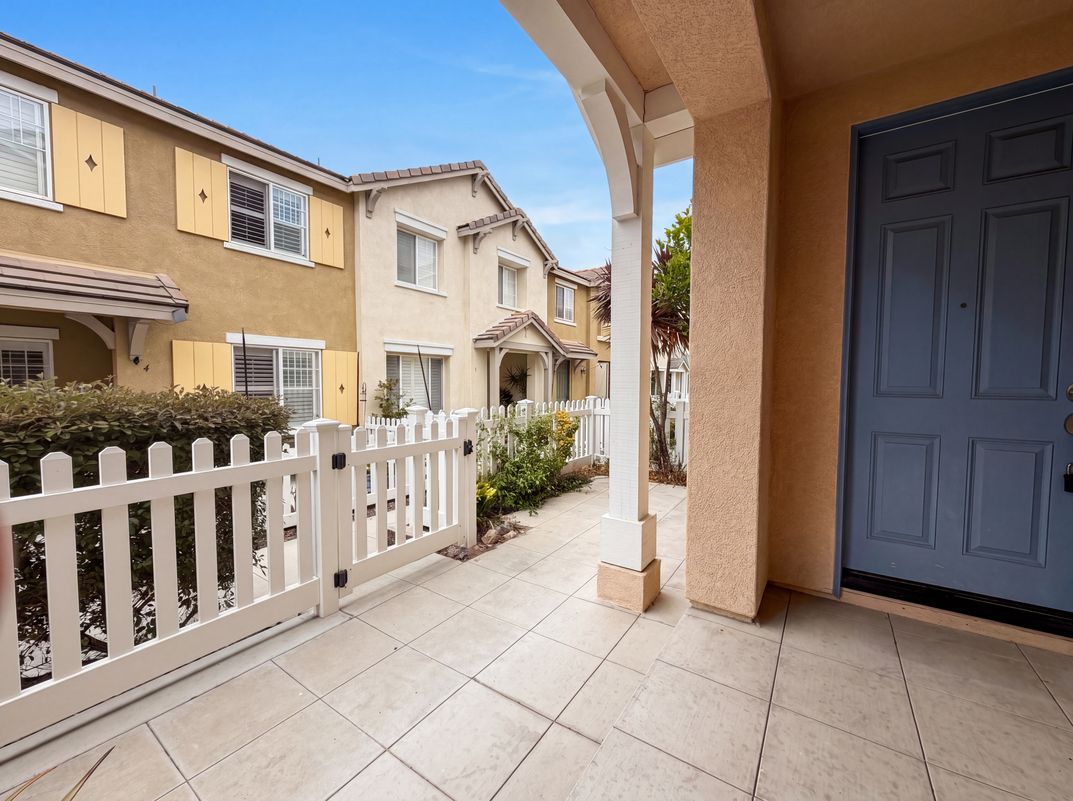 Photo 16 of 20 of 1438 Trouville Ln, Chula Vista, CA