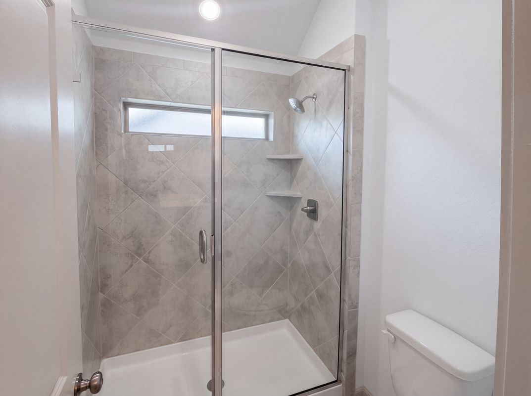 Photo 16 of 28 of 9694 Brackenfield Ln, Frisco, TX