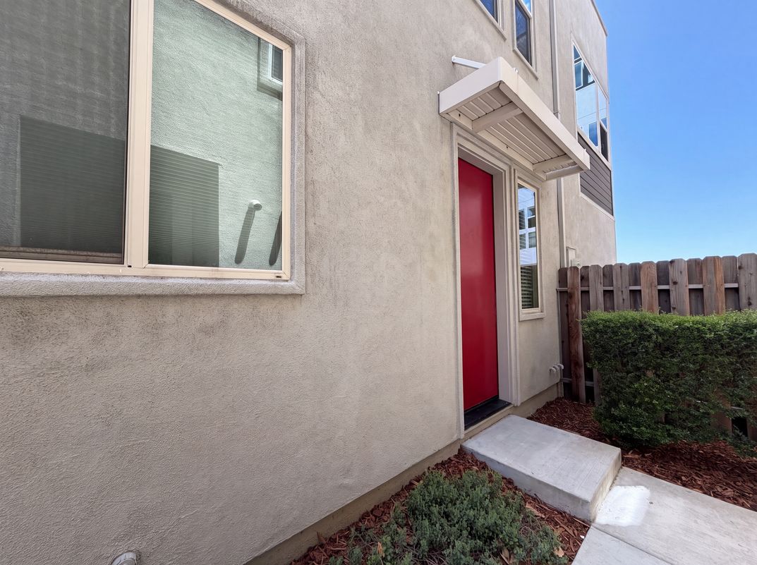Photo 17 of 24 of 434 Crate Ave, Sacramento, CA