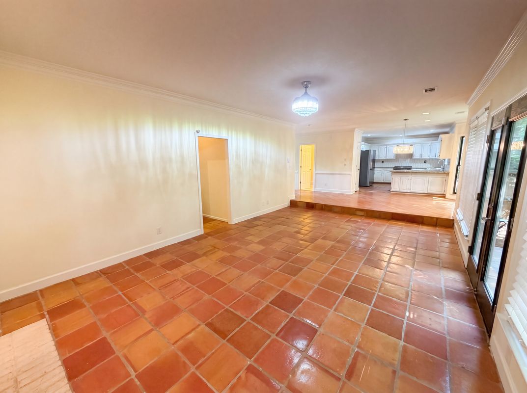 Photo 10 of 28 of 644 Laurel Wood Dr SW, Marietta, GA