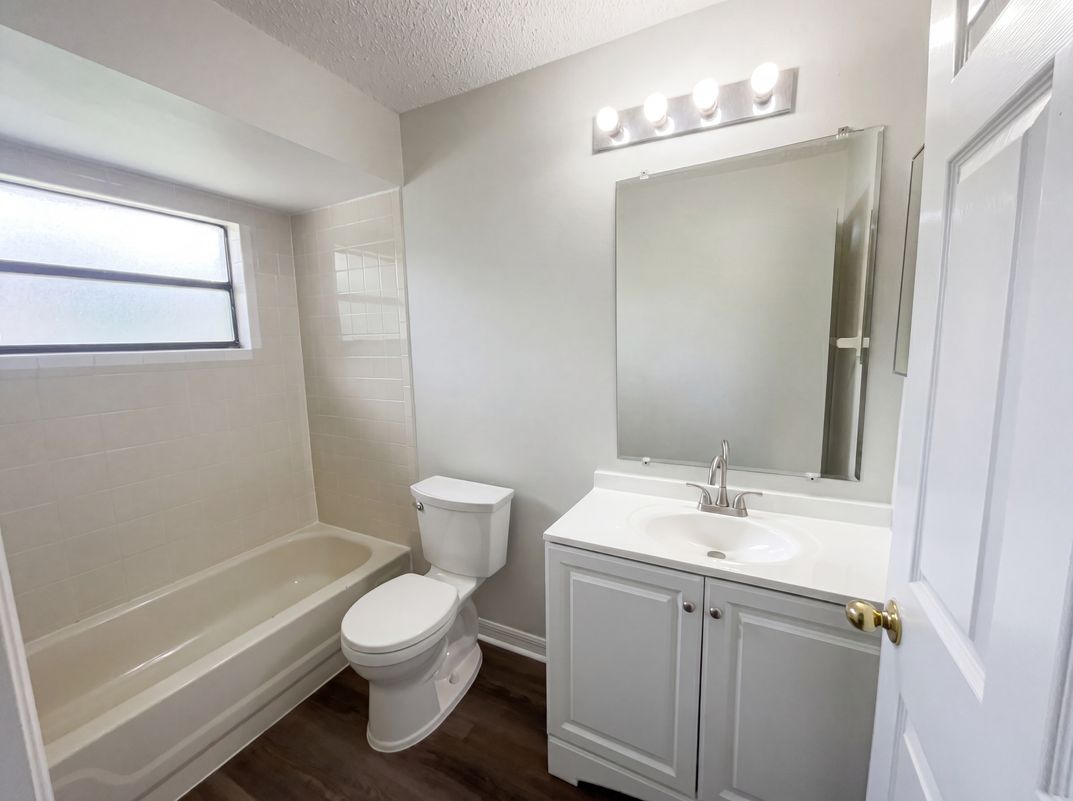 Photo 18 of 25 of 103 Dulverton Way, Kissimmee, FL