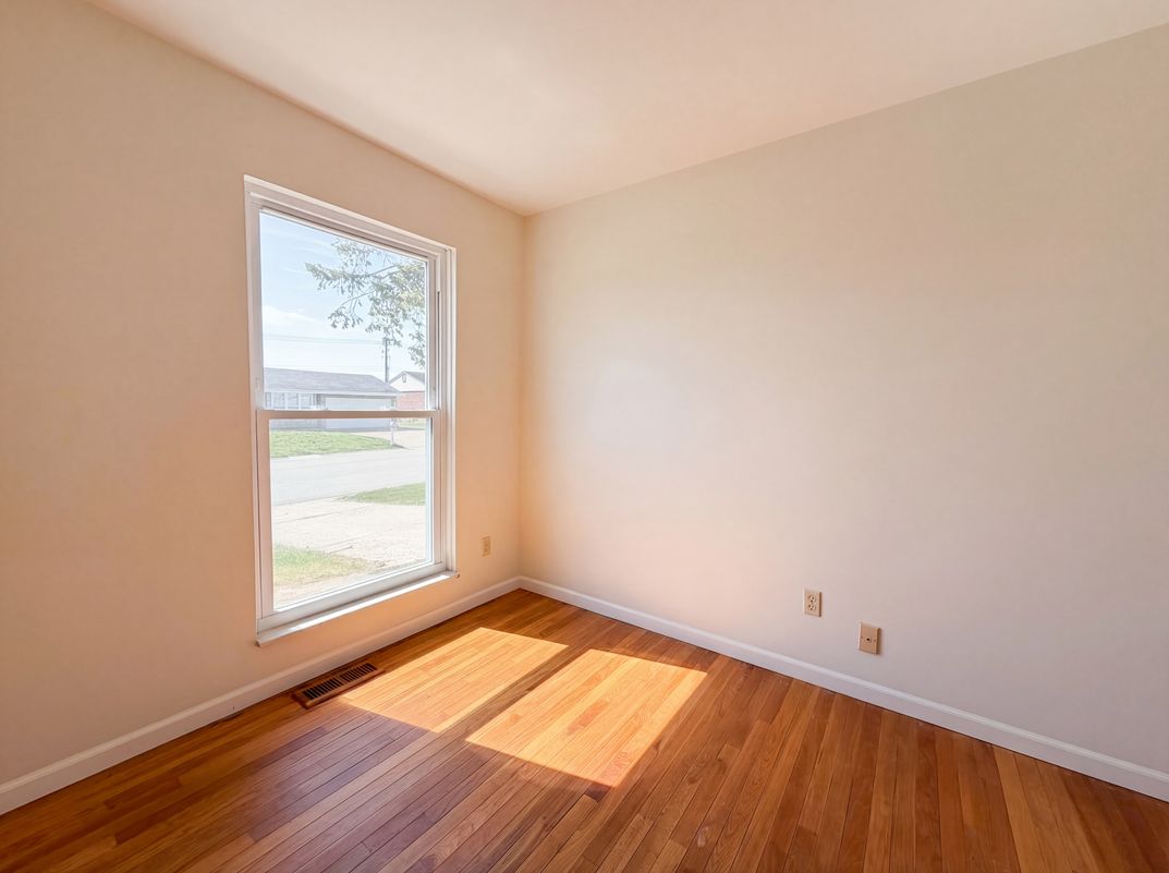 Photo 14 of 18 of 2243 Bolton St, Saint Charles, MO