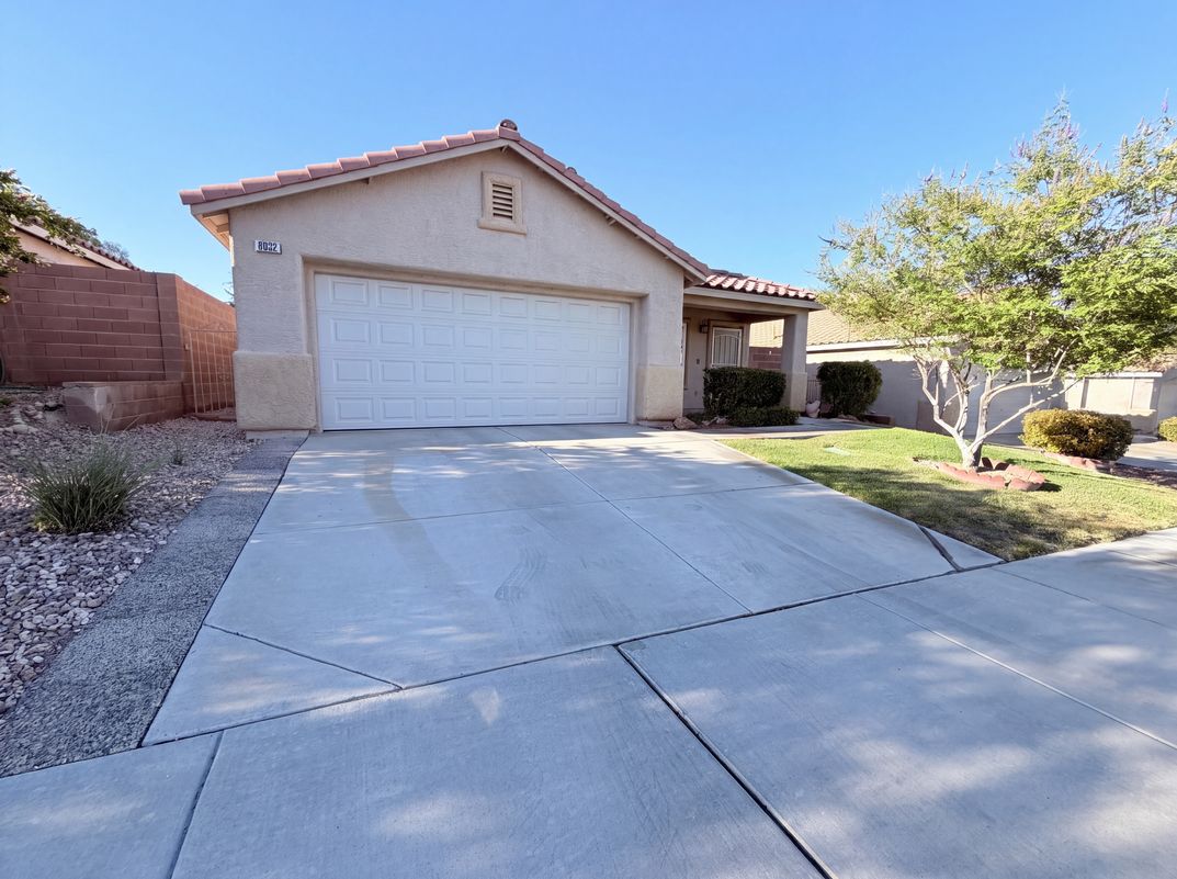 Photo 7 of 39 of 8032 Tailwind Ave, Las Vegas, NV